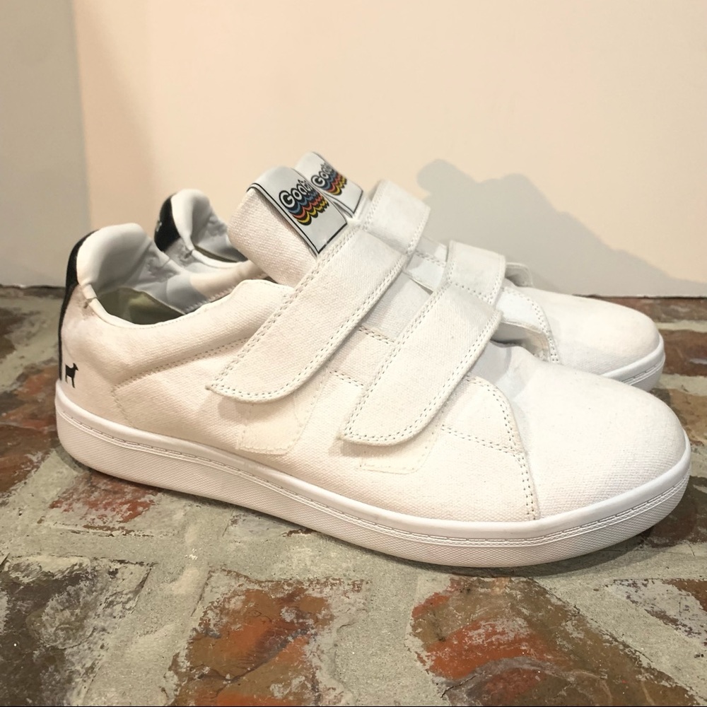 Goats Shoes Men’s Sneakers Size 10 White hook and loop Closure